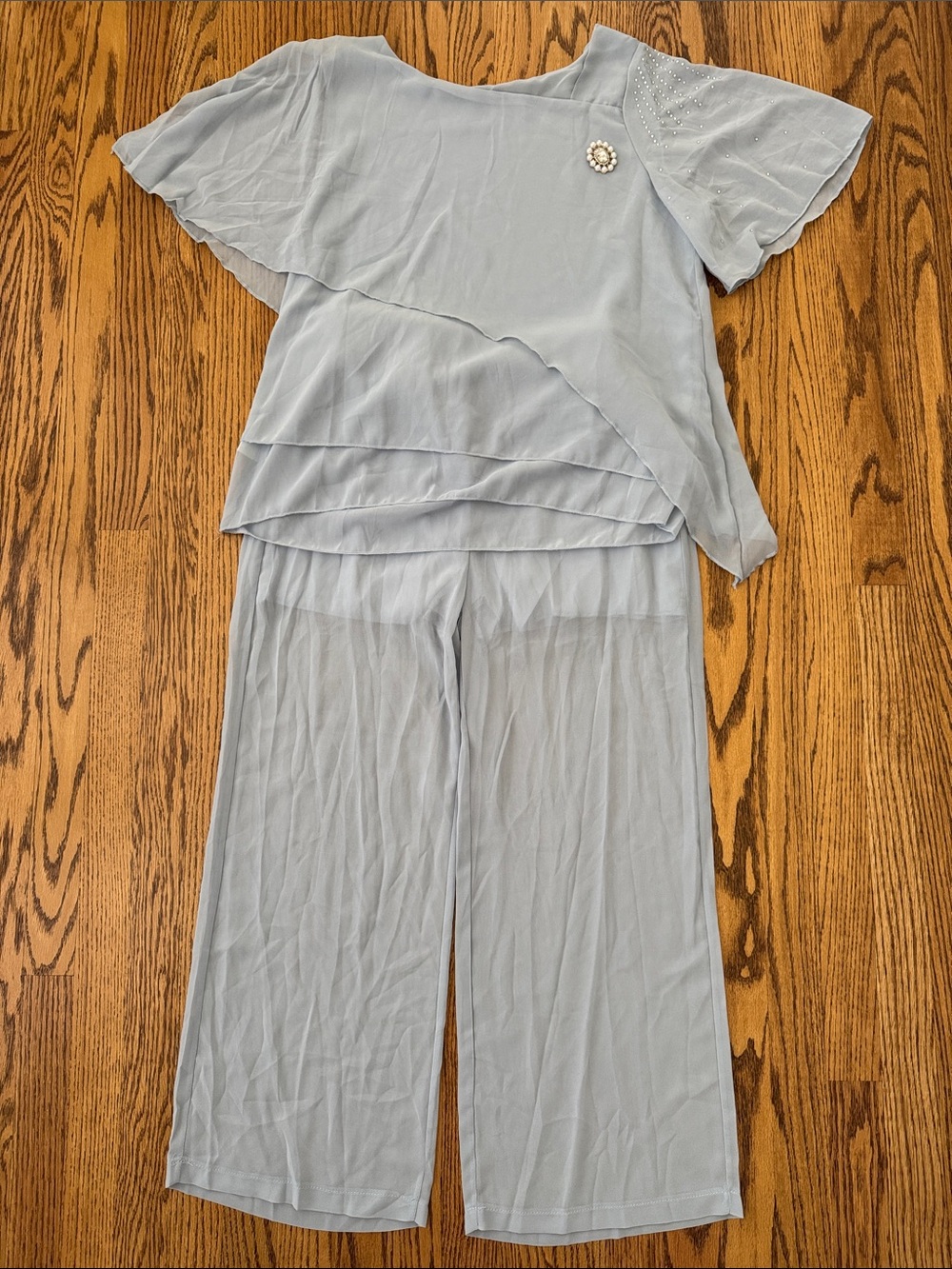 Women’s Chiffon Cape Top Trouser Two-Piece Set - Formal Occasion